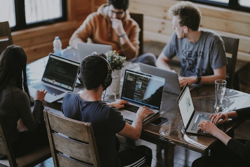 Videostudio mit professionellen Scheinwerfern
